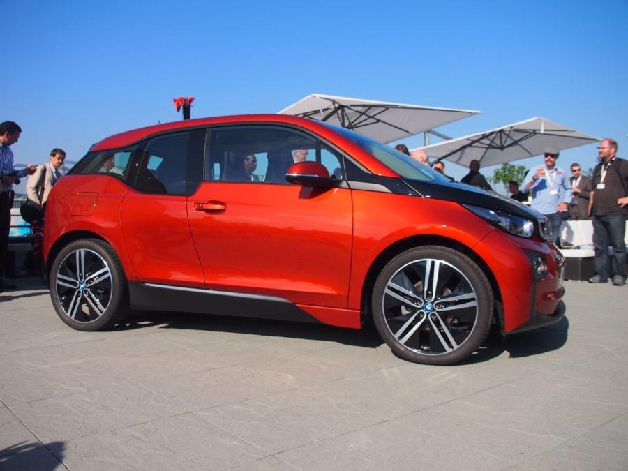  BMW i3 2014 года  (фото 85 из 240)